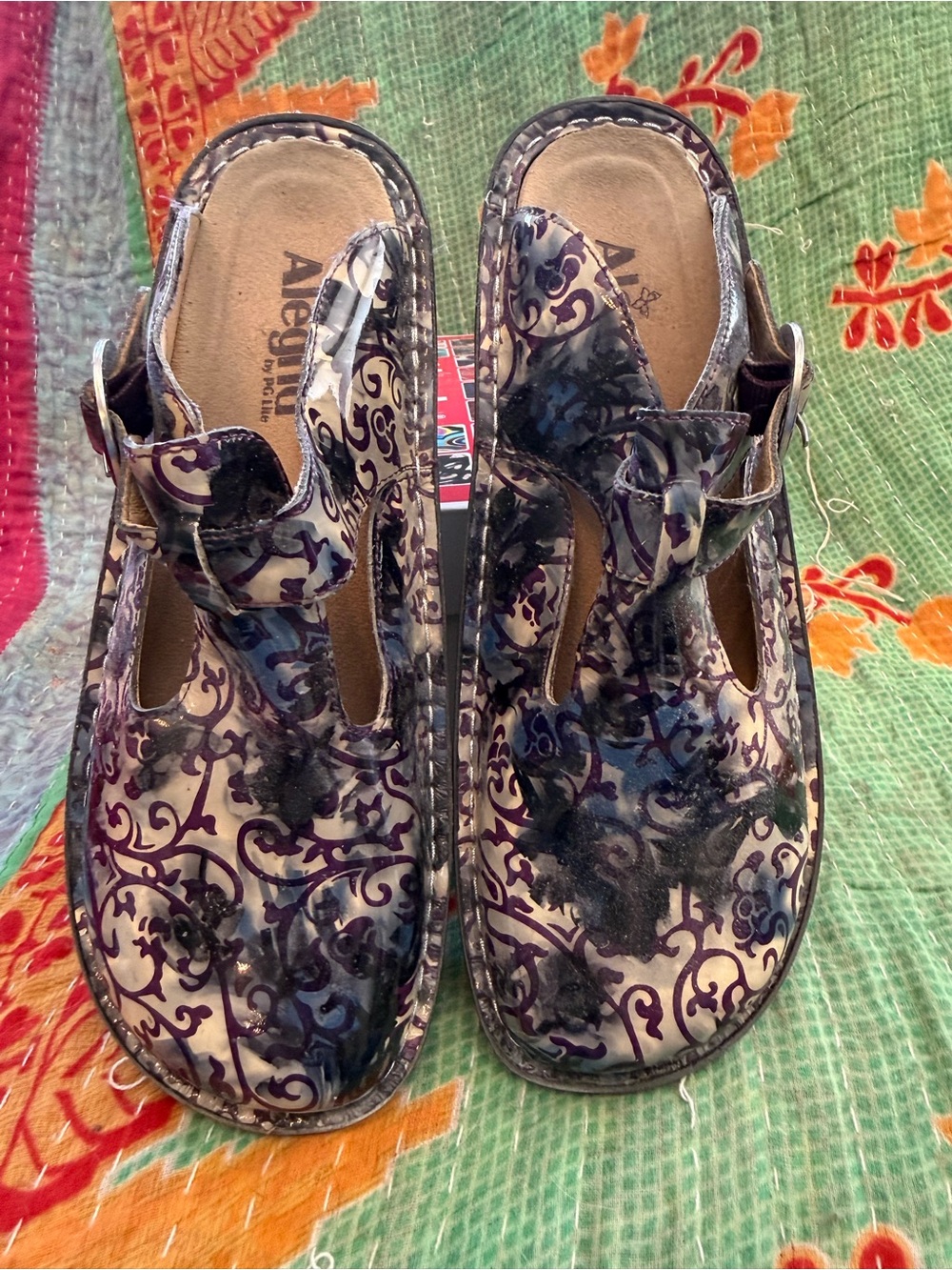 Alegria size 40 like new in box